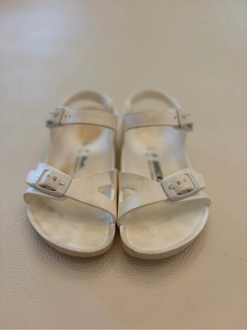 Birkenstock Kids White Adjustable Strap Sandals- size 27/ toddler 9